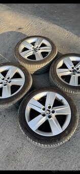 5x100 R16 215/45 r16 Škoda