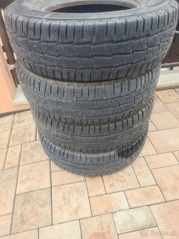 MICHELIN 225/75 R16C