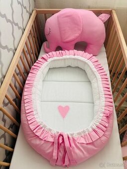 Bavlnené hniezdo pre bábätko