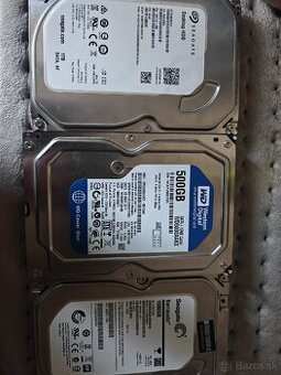 3x HDD spolu 2.5TB