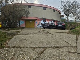 Pionierska ulica v Bratislave garazovy dom D