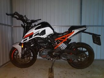 Rozpredám KTM 125 390 Duke RC - 1