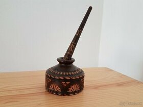 Ručne vyrezávané drevené pero