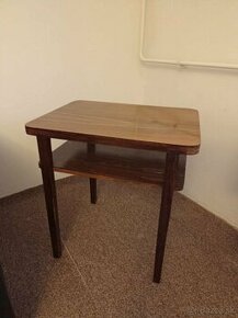 Retro stôl, stolík s odkladacou poličkou