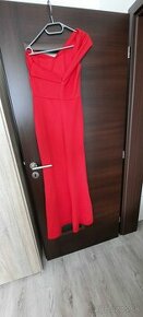 Dlhé červené šaty