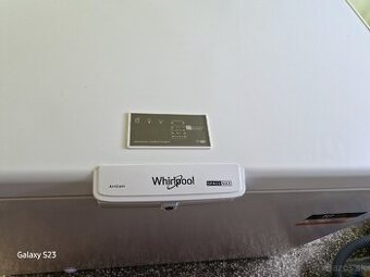 Mraziak Whirpool