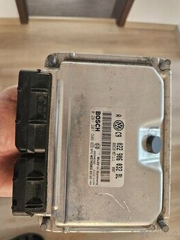 Predám funkčnú riadiacu jednotku (ECU) 2.8 VR6 022906032BL