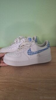 Nike air