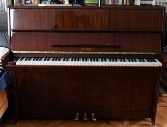 Petrof akusticke pianino, klavir