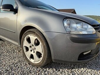 Zimne pneu 225/45 r17 na original audi diskoch 7.5Jx17 ET56