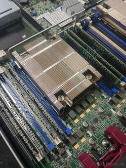 2x Xeon E5 2630 v4, 10 jadier, 2,2Ghz, 25MB cache