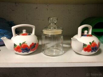 Sklenená nádoba a 2 ks čajník