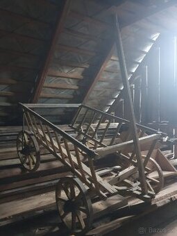 Predam maly dreveny voz rebrináčik.