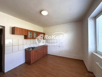 PREDAJ - 3 izbový byt s balkónom v Honciach