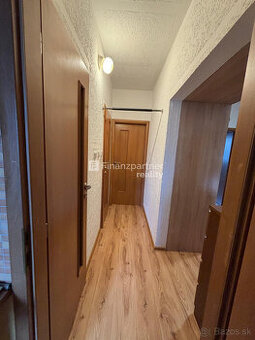 Prenájom 3 izb. VNKS Banská Bystrica - 1