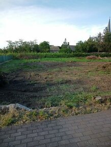 Krásny pozemok v centre mesta - 1