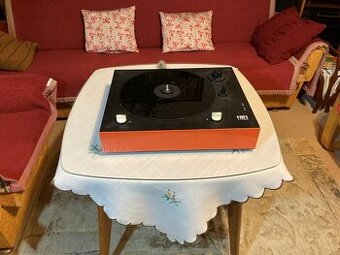 Predám gramofón Elektronika Praha TG 120