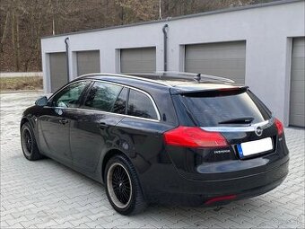 Predám Opel Insignia sports tourer 2.0 CDTI. 81 KW R.v. 2013