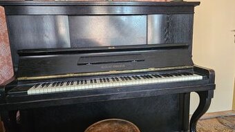 Piano august förster