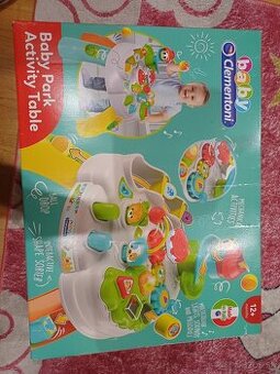 Detsky hrací stolík