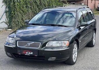 Volvo V70 2.4 D5 136kw KŮŽE TEMPOMAT ALU nafta 136 kw