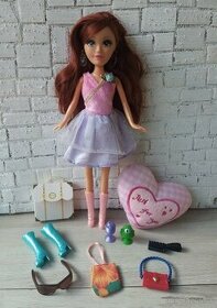 Bábika typu Barbie s módnymi doplnkami
