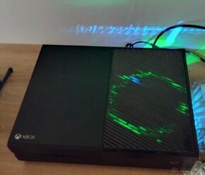 Xbox one 1TB custom (s podsvietenim)