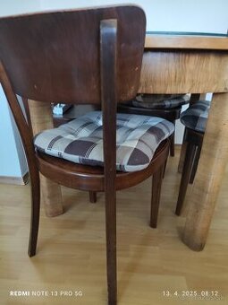 Starožitný stôl orech z r 1900 + stoličky