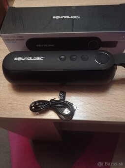 Moderný bluetooth reproduktor s rádiom
