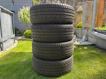 225/55 R17
