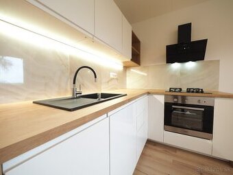 Na predaj 2i byt 50m2 + 4m2 lodžia, kompletná rekonštrukcia