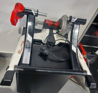 cyklotrenažér ELITE QUBO HYDROMAG