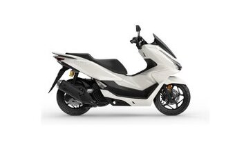 Honda PCX 125 biela model 2025