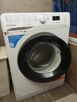 Pracka Indesit