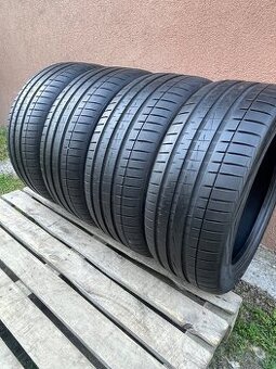 Vredestein 245/45 R18 4x=300e