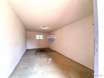 PREDAJ, Garáž, Liptovský Mikuláš, 21 m2, Ul. Chalupkova