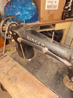 Šijací stroj Singer - 1