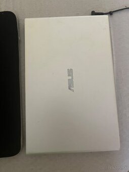 ASUS VivoBook 14