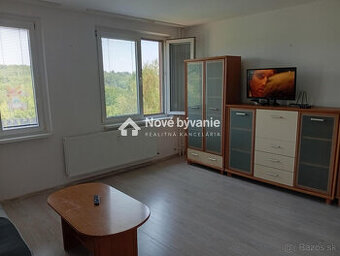 REZERVOVANE-Prenájom 1,5 izbového bytu vo Vranove nad Topľou