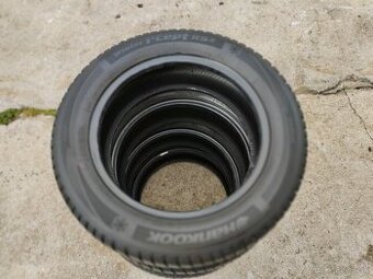 15"-HANKOOK 186/60R15. NA PREDAJ.