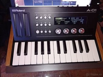 Roland A-01 synthetizer+klaviatura