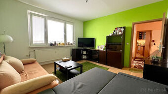 PREDAJ ATRAKTÍVNEHO 3-IZB. BYTU S LOGGIOU V PROSTREDÍ PLNOM 