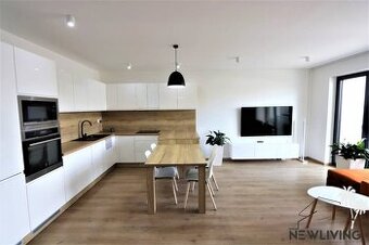 Na predaj 2i. apartmán so záhradou a bazénom v Piešťanoch