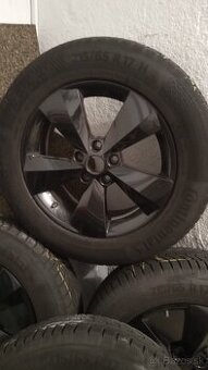 Zimné pneumatiky 215/65R17