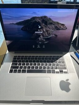 MacBook Pro 15,4”