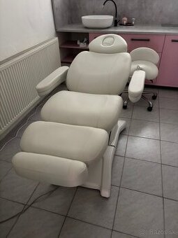 Kozmetické elektrické lehátko/kreslo