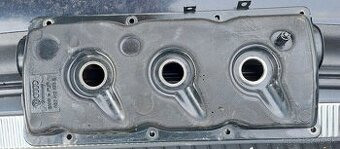 🚗 Predám originál VW/AUDI veko ventilov na motor 2.5 TDI V6