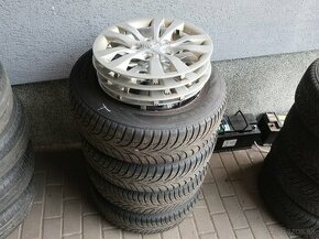 Zimní pneu 195/65 R15 + plech disk Hyundai ix20, cena za 1ks