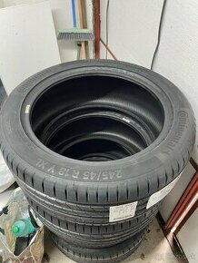 Continental PremiumContact 7 245/45/R18