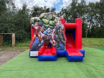 Avengers skakaci hrad